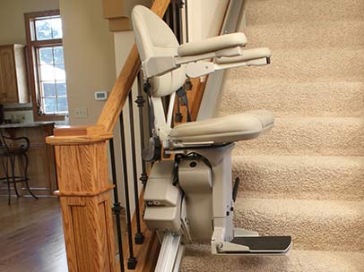 Elite-Close-to-Wall-1-min Bruno stair lift in Vienna, WV: Elite straight stair lift