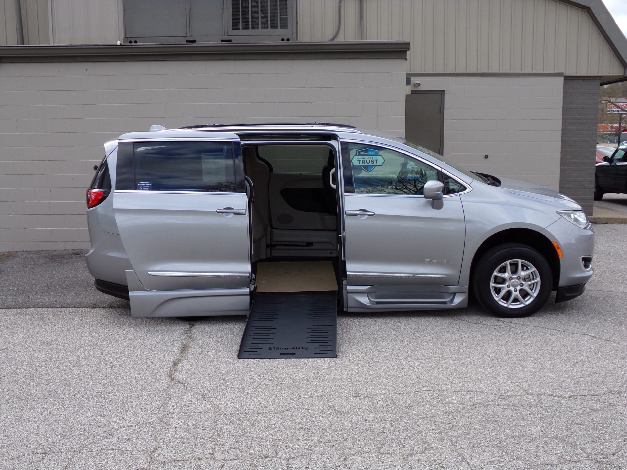 Wheelchair Accessible Van in Clarksburg, WV 