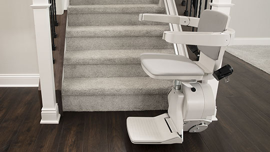 Bruno-Elan-SRE-3050-Straight-Stairlift-2