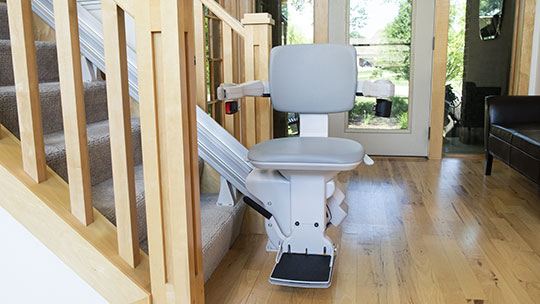 Bruno-Elite-Straight-Stairlift-1