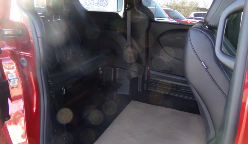 2025 Chrysler Voyager / BraunAbility Side-Entry Foldout XT Power Ramp full