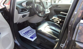 2022 Chrysler Pacifica / BraunAbility Side-Entry Foldout XT Power Ramp full