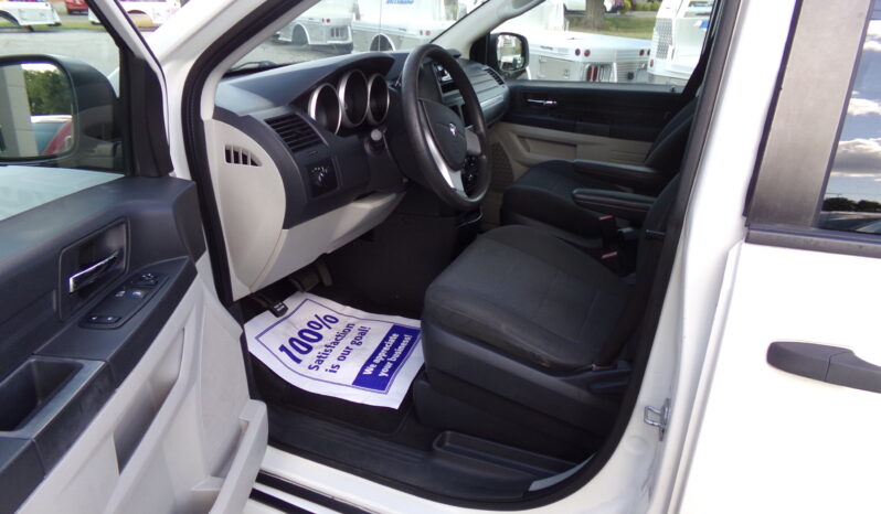 2008 Dodge Grand Caravan / BraunAbility Side-Entry Companion Manual Ramp full