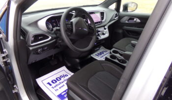 2024 Chrysler Pacifica / BraunAbility Side-Entry Foldout Power Ramp full